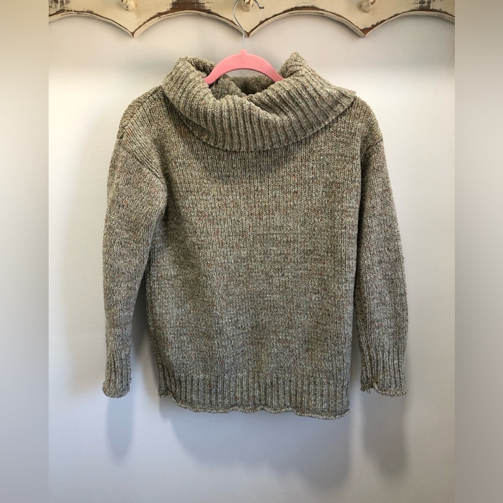 Moon & Madison Sweater Top